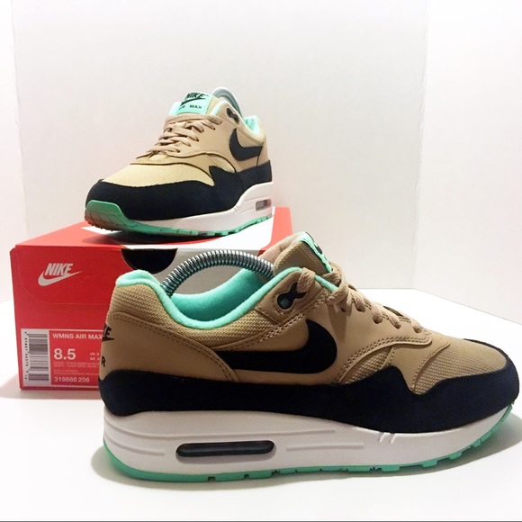 nike air max 1 desert black green glow